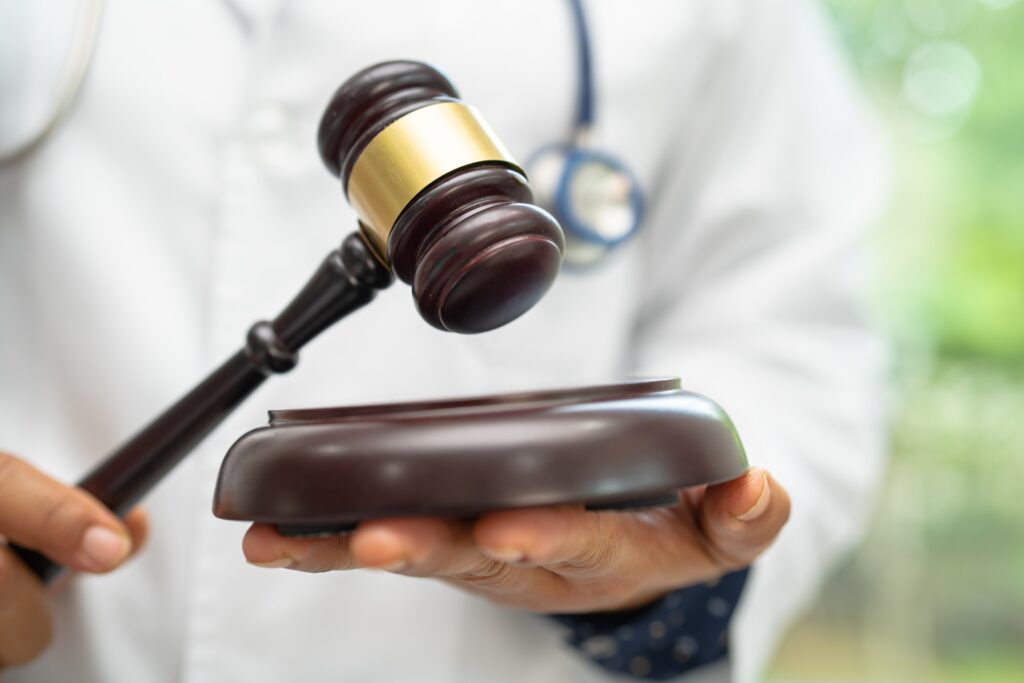 Benefits of Contacting a Medical Malpractice Attorney